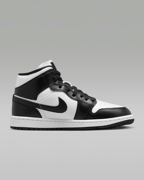 Sapatilhas Nike Air Jordan Mid (Bota) - Pretas e Brancas